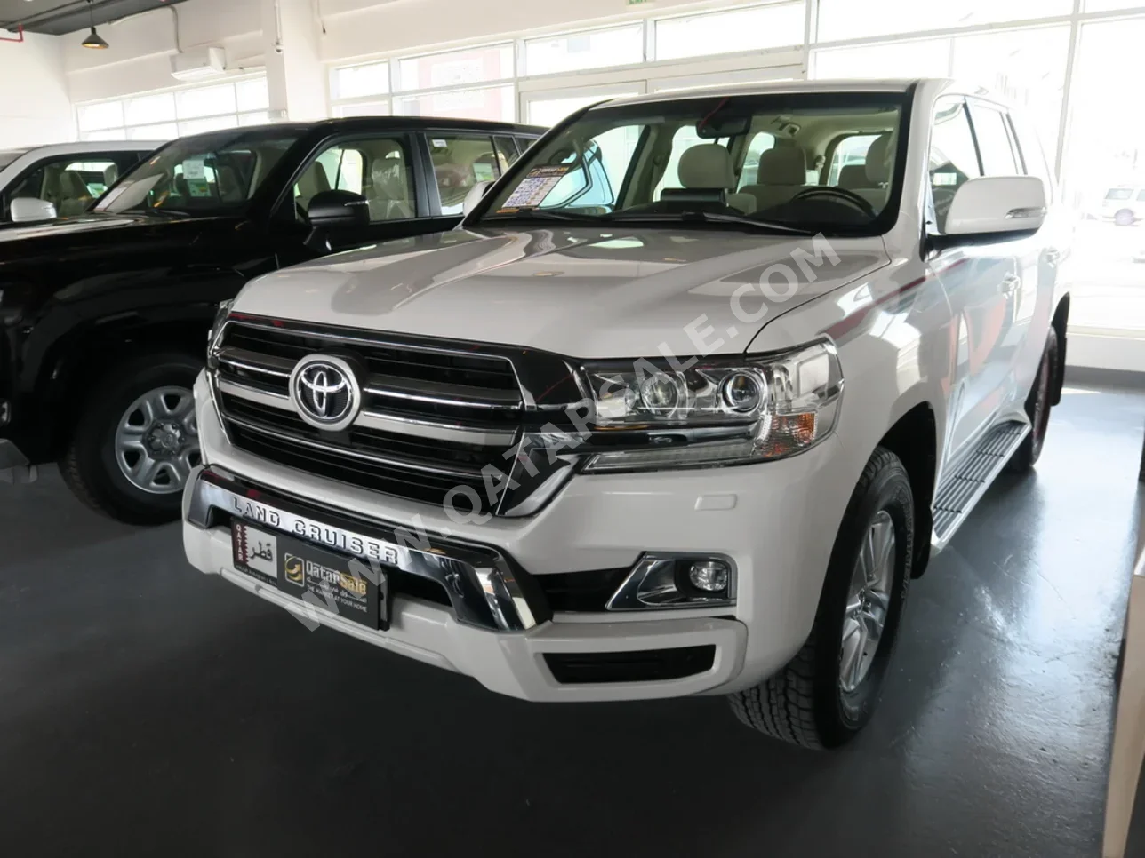 Toyota  Land Cruiser  GXR  2020  Automatic  108,000 Km  6 Cylinder  Four Wheel Drive (4WD)  SUV  White