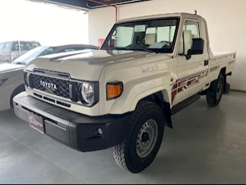 Toyota  Land Cruiser  LX  2024  Automatic  3,000 Km  6 Cylinder  Four Wheel Drive (4WD)  Pick Up  White  With Warranty