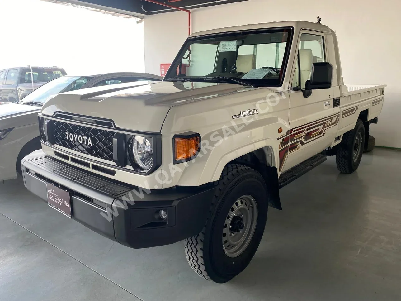 Toyota  Land Cruiser  LX  2024  Automatic  3,000 Km  6 Cylinder  Four Wheel Drive (4WD)  Pick Up  White  With Warranty