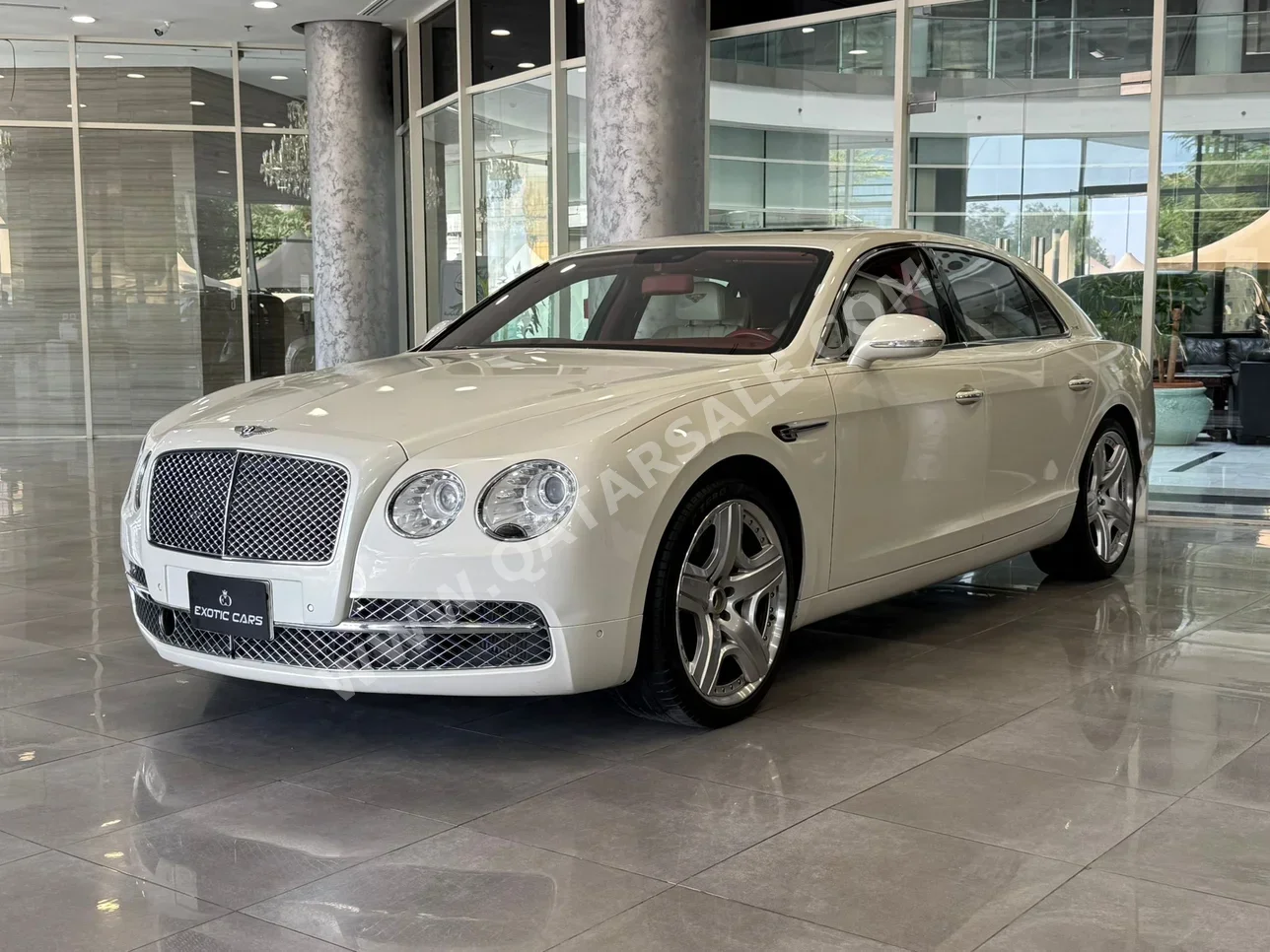 Bentley  Continental  Flying Spur  2014  Automatic  89,000 Km  12 Cylinder  All Wheel Drive (AWD)  Sedan  White