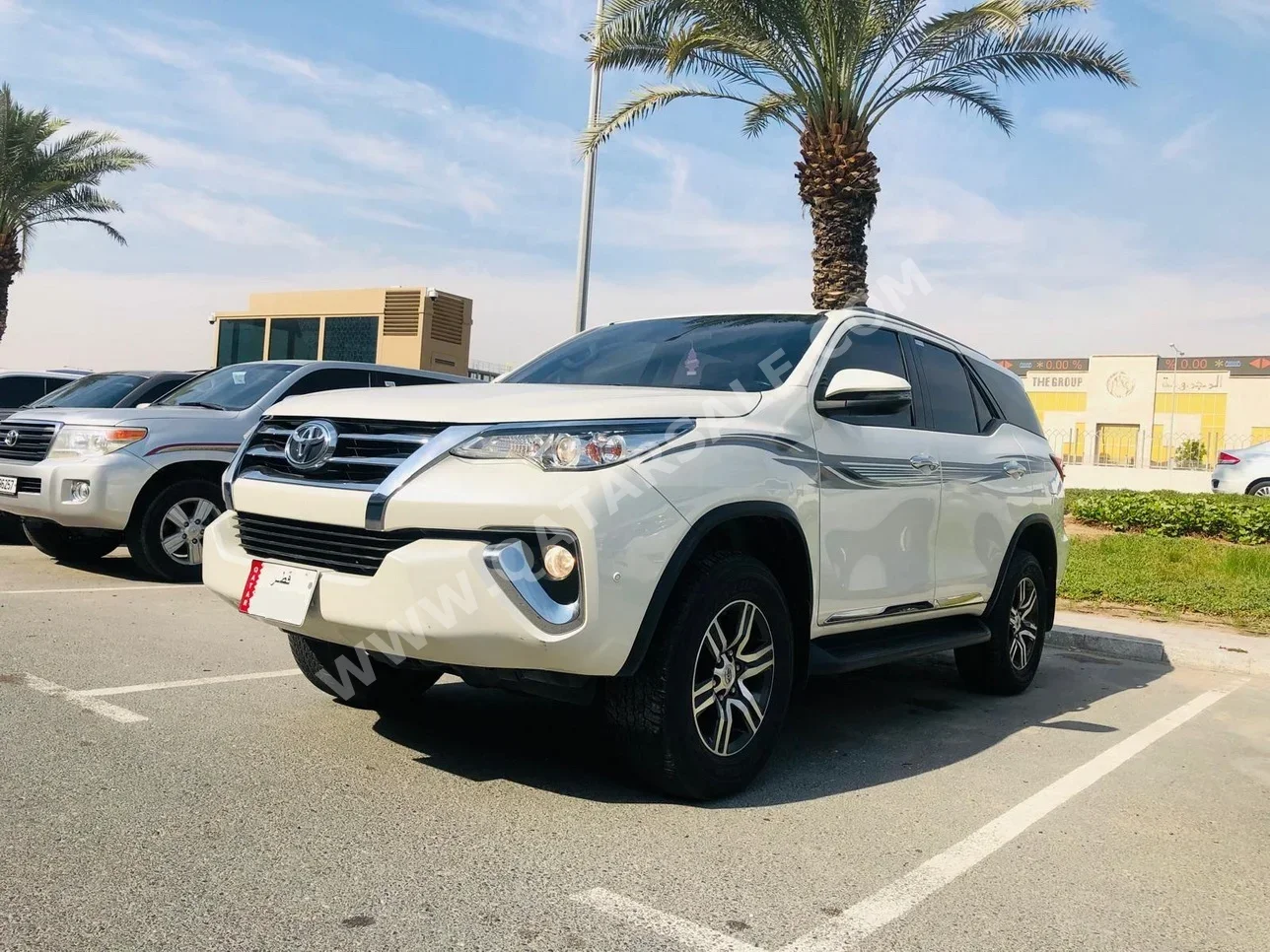 Toyota  Fortuner  2018  Automatic  53,000 Km  6 Cylinder  Four Wheel Drive (4WD)  SUV  White