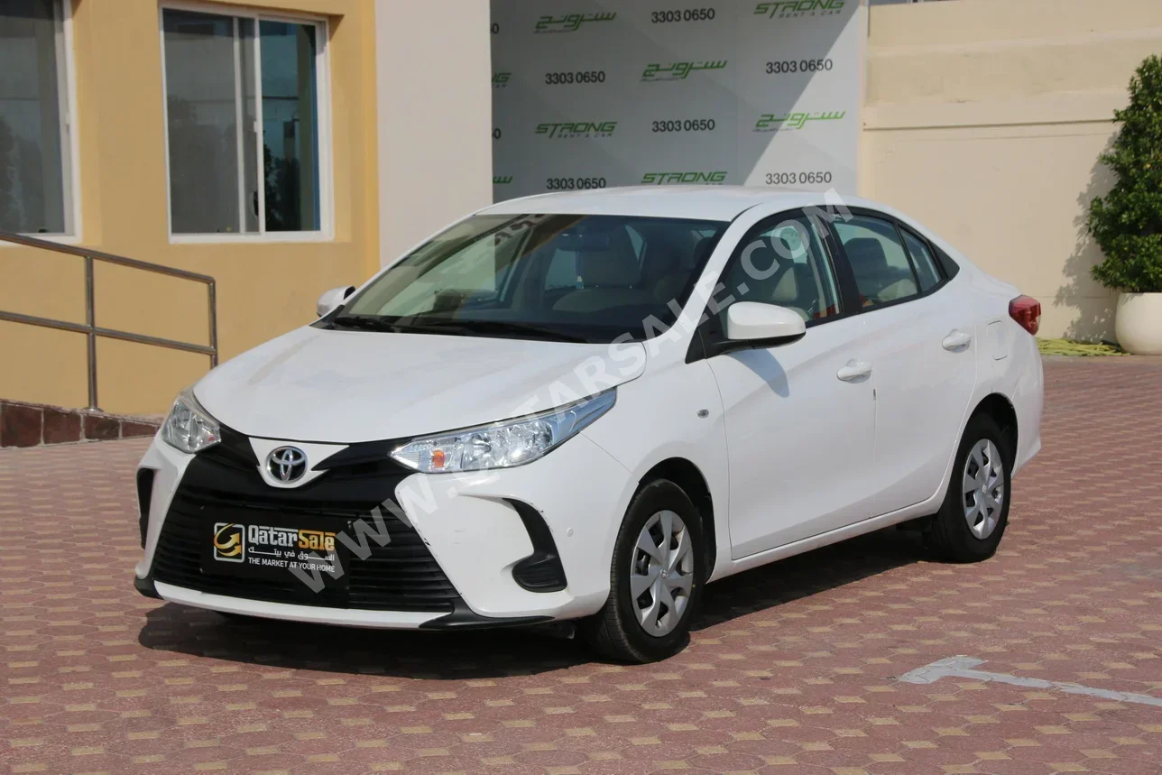 Toyota  Yaris  2022  Automatic  109,000 Km  4 Cylinder  Front Wheel Drive (FWD)  Sedan  White