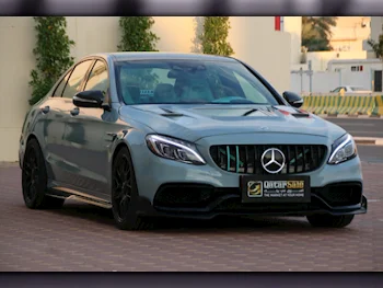 مرسيدس - بنز  سي - كلاس  63 AMG اس  2015  اوتوماتيك  140,000 كم  8 سلندر  دفع خلفي  سيدان  رمادي