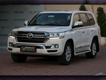 Toyota  Land Cruiser  GXR  2018  Automatic  162,000 Km  8 Cylinder  Four Wheel Drive (4WD)  SUV  White