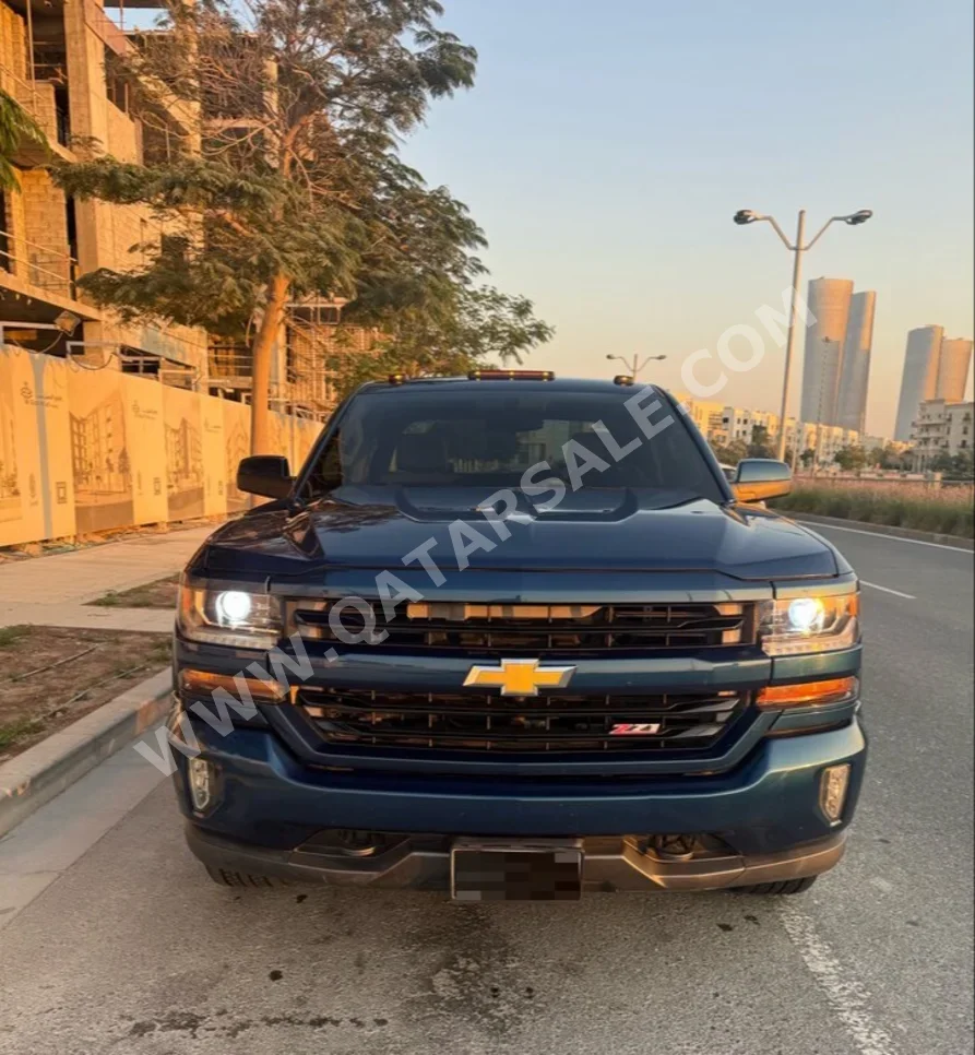 Chevrolet  Silverado  Z71  2017  Automatic  156,800 Km  8 Cylinder  Four Wheel Drive (4WD)  Pick Up  Blue