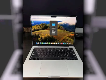 Laptops Apple  - MacBook Pro 13 Inch  2023  - Grey  - MacOS  - Apple  - M3 Pro  -Memory (Ram): 8 GB