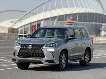 Lexus  LX  570 S  2018  Automatic  80,000 Km  8 Cylinder  Four Wheel Drive (4WD)  SUV  Sonic Titanium