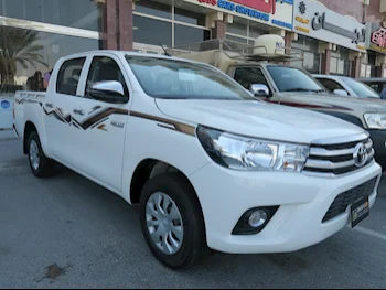 Toyota  Hilux  2024  Automatic  0 Km  4 Cylinder  Four Wheel Drive (4WD)  Pick Up  White  With Warranty