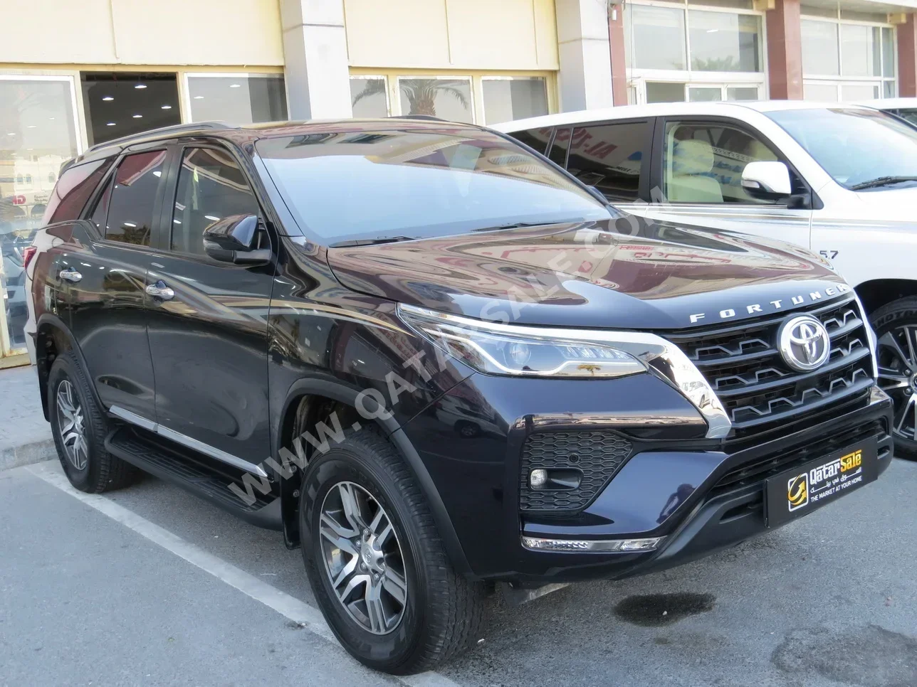 Toyota  Fortuner  2023  Automatic  20,000 Km  6 Cylinder  Four Wheel Drive (4WD)  SUV  Black  With Warranty