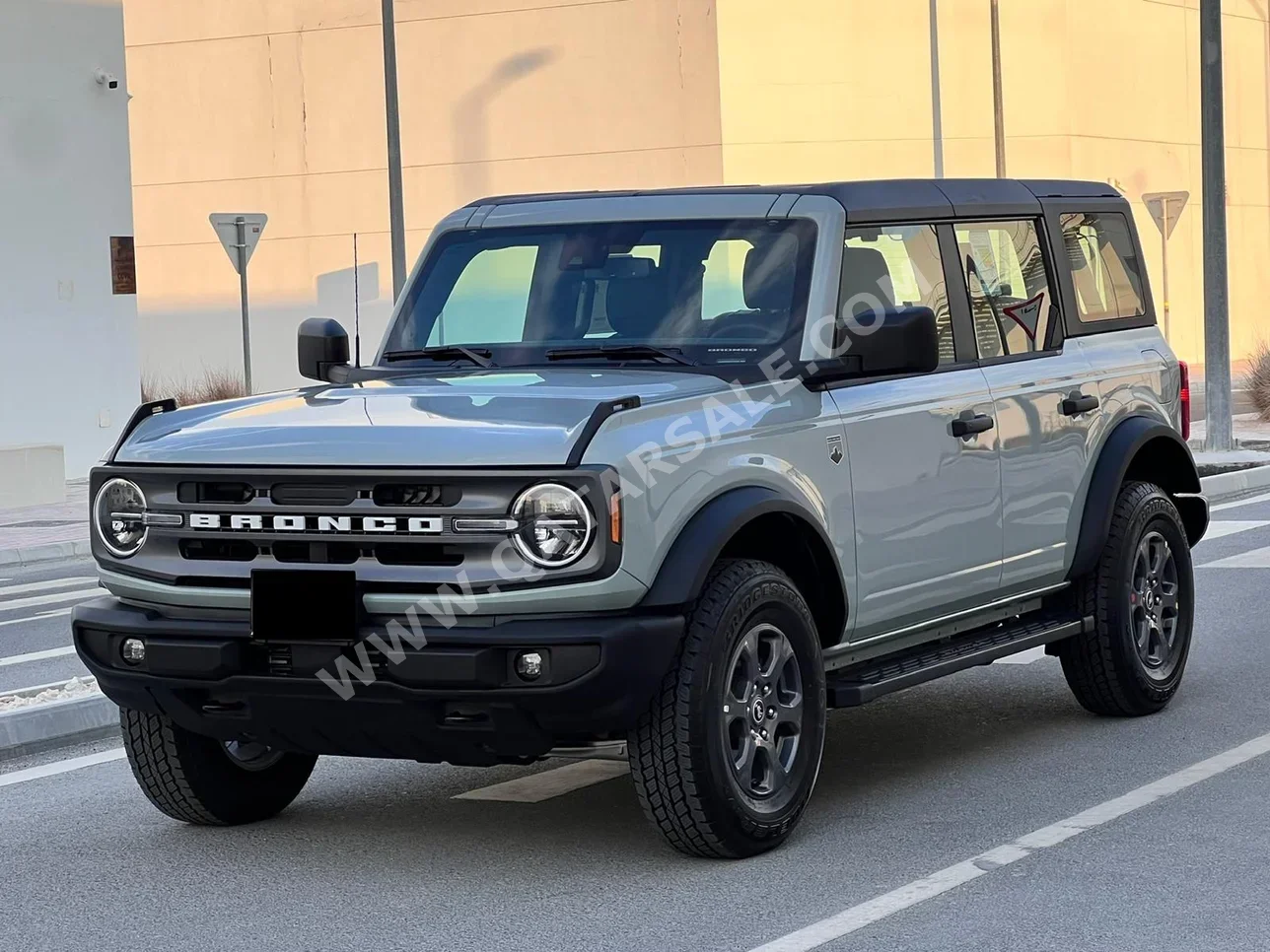 Ford  Bronco  Big Bend  2024  Automatic  0 Km  4 Cylinder  Four Wheel Drive (4WD)  SUV  Gray  With Warranty