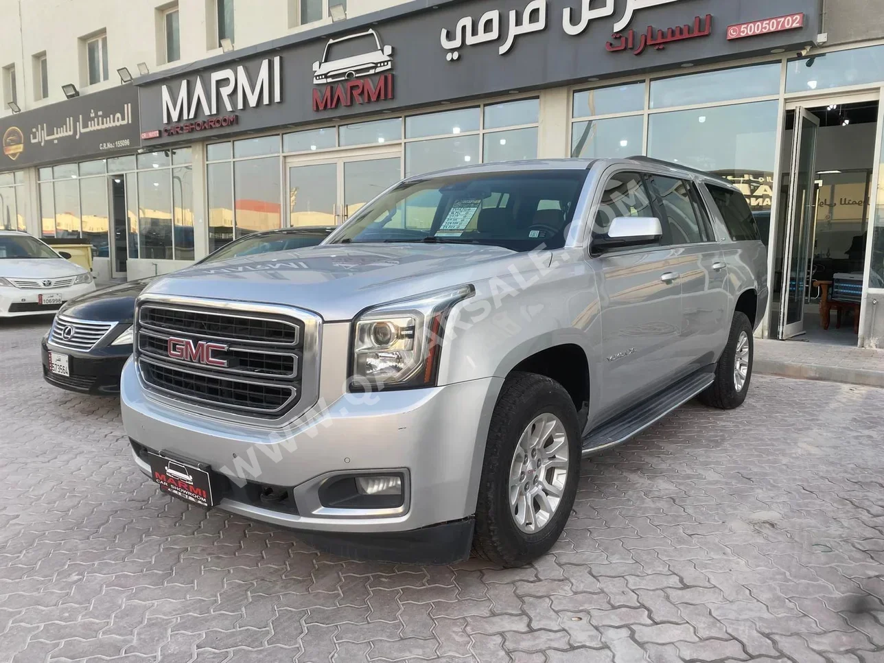 GMC  Yukon  XL  2019  Automatic  164,000 Km  8 Cylinder  Four Wheel Drive (4WD)  SUV  Silver