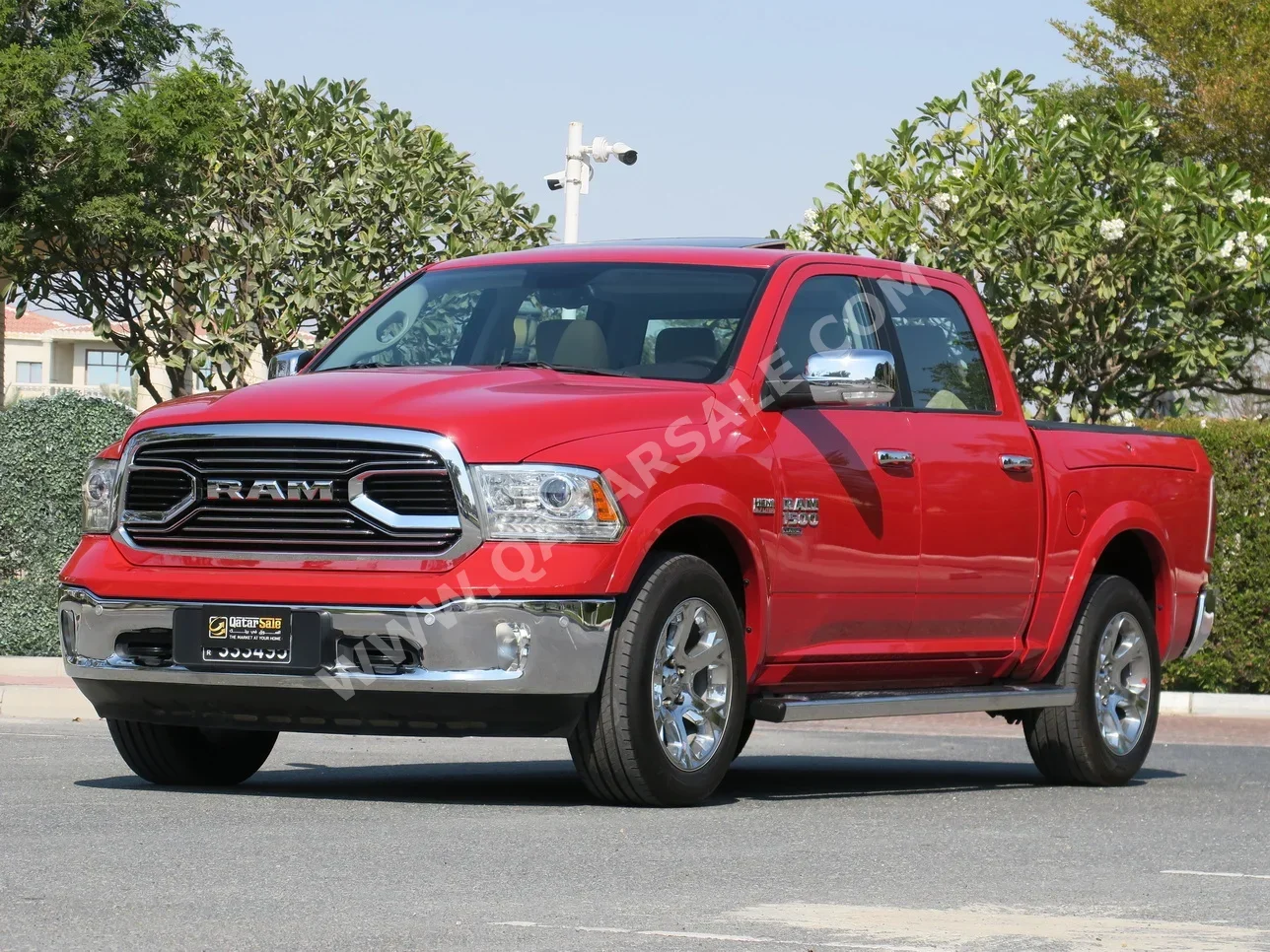 Dodge  Ram  laramie  2020  Automatic  71,000 Km  8 Cylinder  Four Wheel Drive (4WD)  Pick Up  Red  With Warranty