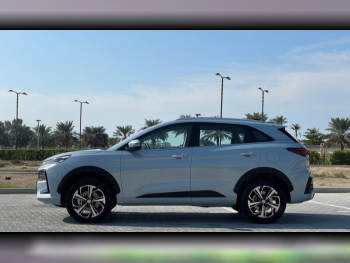 Jac  JS6  4 Cylinder  SUV 2x4  Light Sky Blue  2025