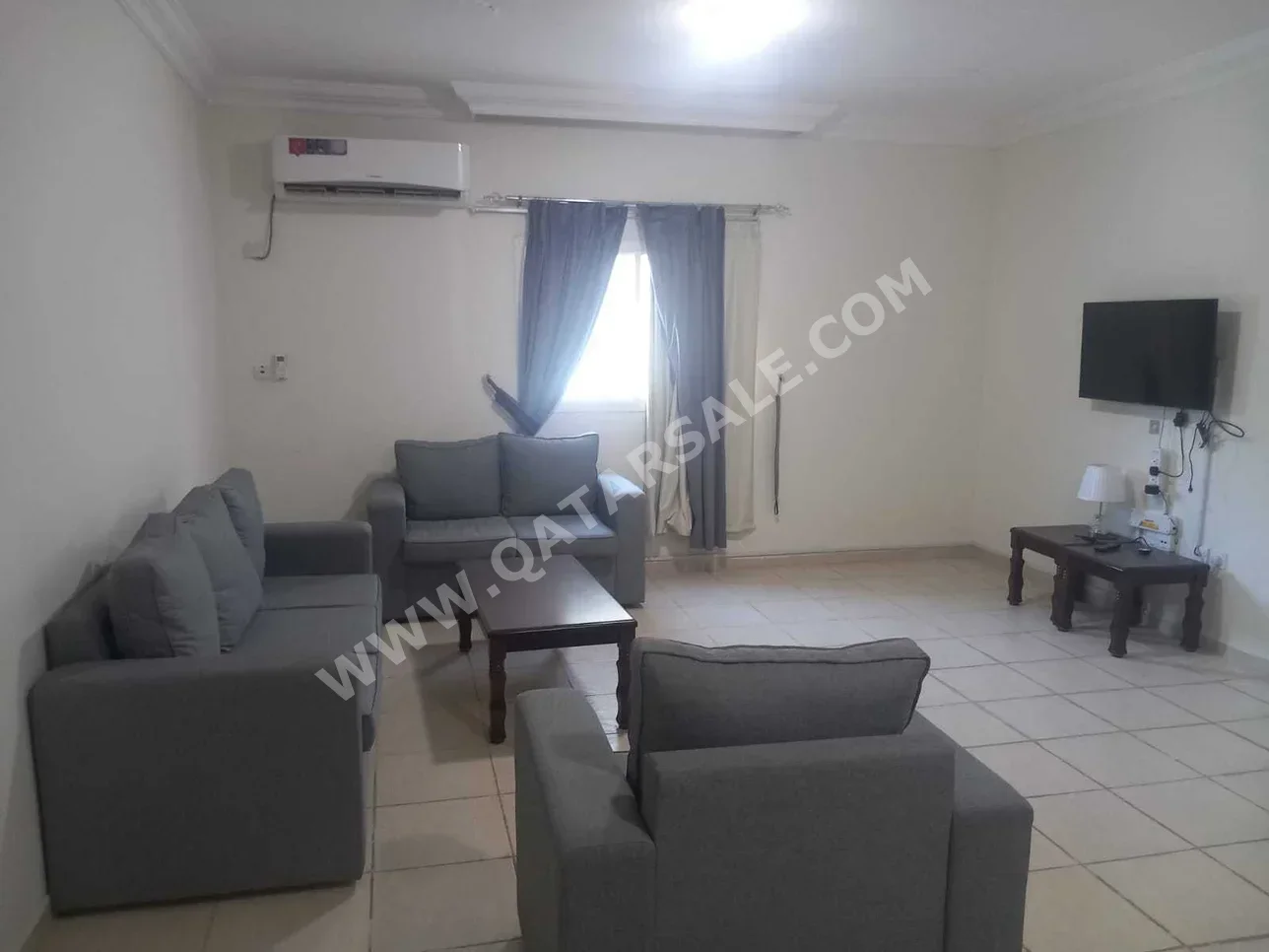3 Bedrooms  Apartment  For Rent  in Doha -  Al Sadd  Fully Furnished