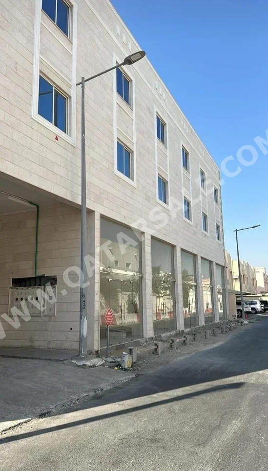 Buildings, Towers & Compounds - Family Residential  - Doha  - Fereej Kulaib  For Sale