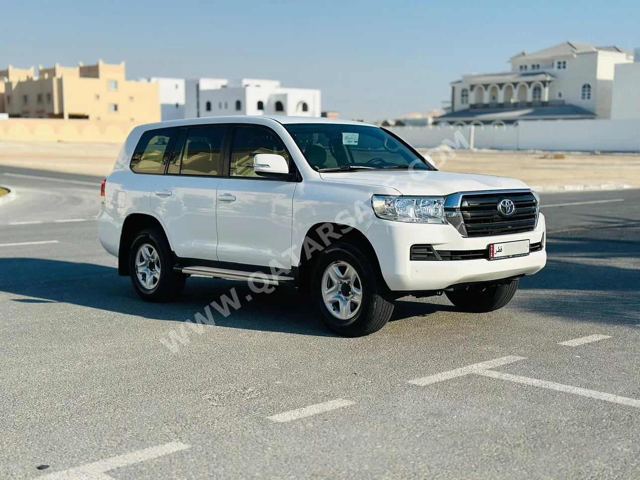 Toyota  Land Cruiser  GX  2020  Automatic  125,000 Km  6 Cylinder  Four Wheel Drive (4WD)  SUV  White