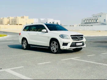 مرسيدس - بنز  جي ال  63 AMG  2015  اوتوماتيك  174,000 كم  8 سلندر  دفع رباعي  اس يو في  أبيض