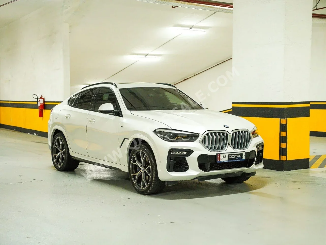 BMW  X-Series  X6  2020  Automatic  90,000 Km  6 Cylinder  Four Wheel Drive (4WD)  SUV  White  With Warranty