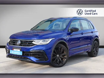 Volkswagen  Tiguan  R-Line  2022  Automatic  28,000 Km  4 Cylinder  All Wheel Drive (AWD)  SUV  Blue  With Warranty