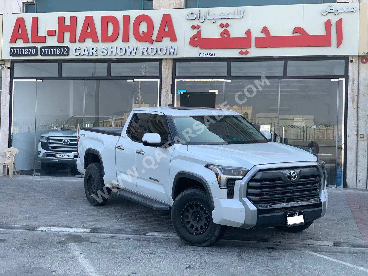 Toyota  Tundra  Limited  2022  Automatic  42,000 Km  6 Cylinder  Four Wheel Drive (4WD)  Pick Up  White  With Warranty