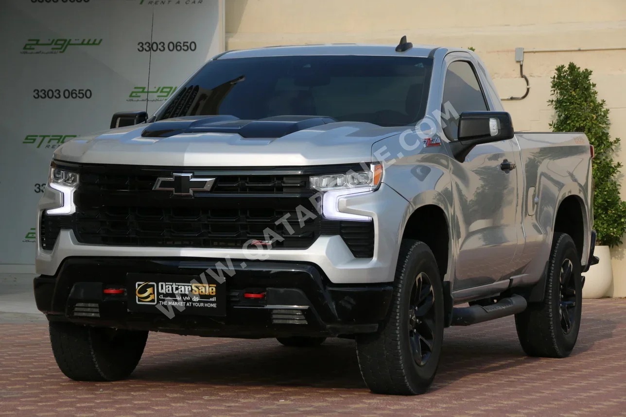  Chevrolet  Silverado  Trail Boss  2022  Automatic  74,000 Km  8 Cylinder  Four Wheel Drive (4WD)  Pick Up  Silver  With Warranty