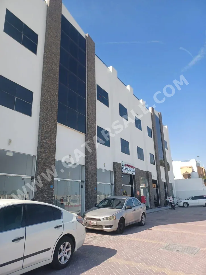 Commercial Shops - Not Furnished  - Al Rayyan  For Sale