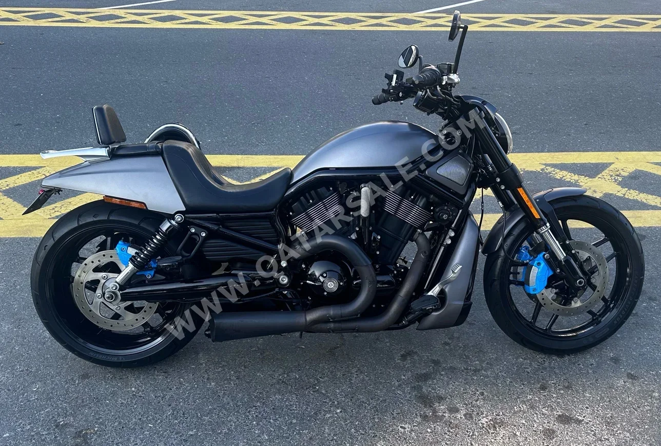 Harley Davidson  V-Rod -  2016 - Color Dark Gray