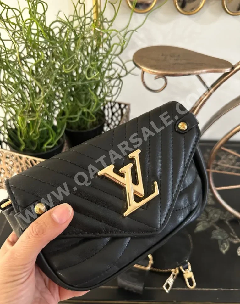 Purses  - Louis Vuitton  - Faux Leather  - For Women