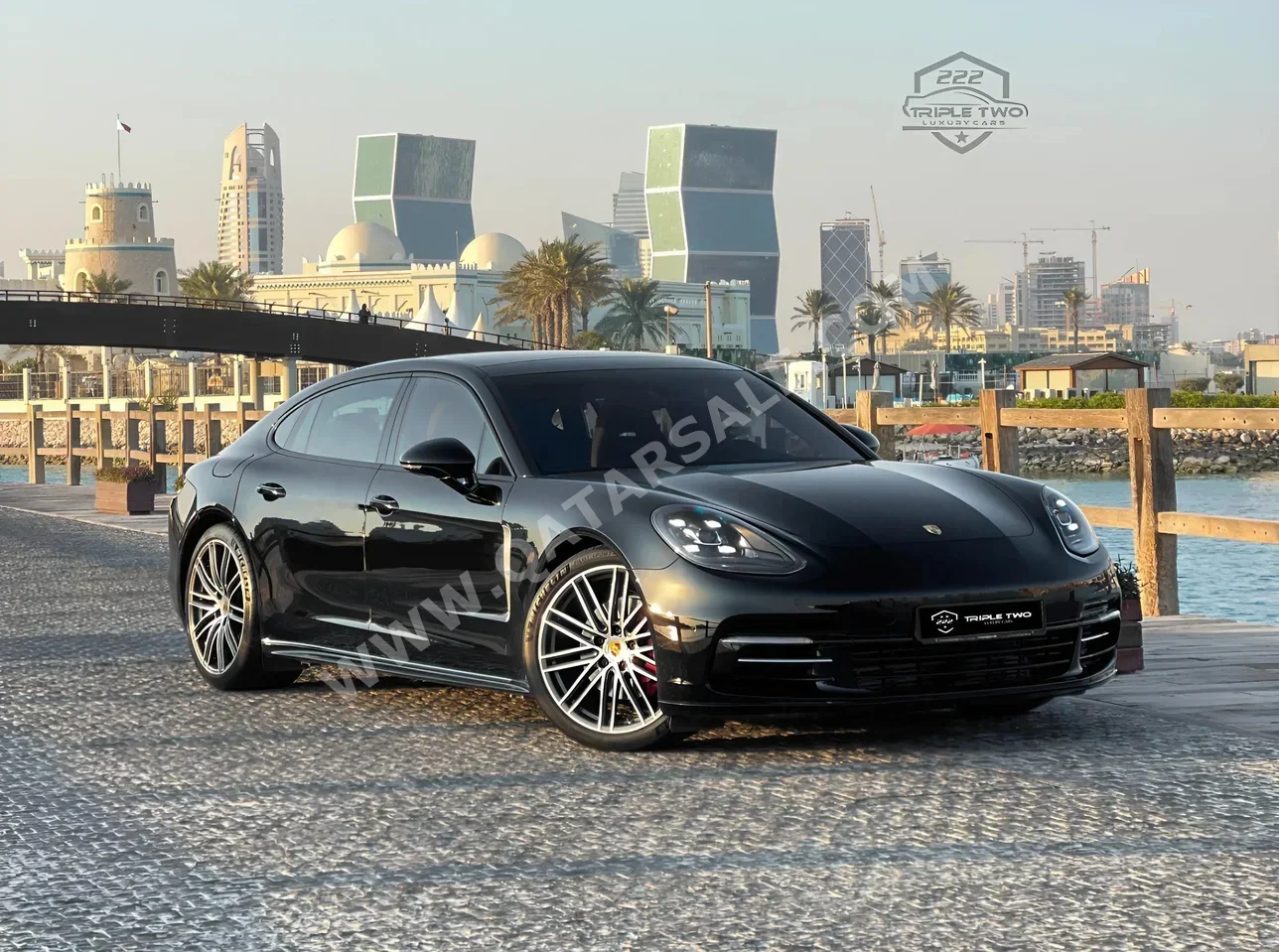 Porsche  Panamera  4  2018  Automatic  62,450 Km  8 Cylinder  Rear Wheel Drive (RWD)  Sedan  Black