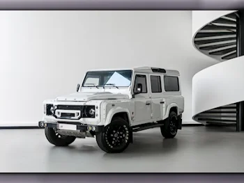 Land Rover  Defender  110 Kahn  2016  Manual  25,913 Km  4 Cylinder  Four Wheel Drive (4WD)  SUV  White