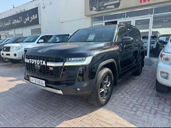  Toyota  Land Cruiser  GR Sport Twin Turbo  2023  Automatic  62,000 Km  6 Cylinder  Four Wheel Drive (4WD)  SUV  Black  With Warranty