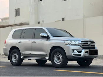 Toyota  Land Cruiser  GXR  2020  Automatic  95,000 Km  8 Cylinder  Four Wheel Drive (4WD)  SUV  Silver