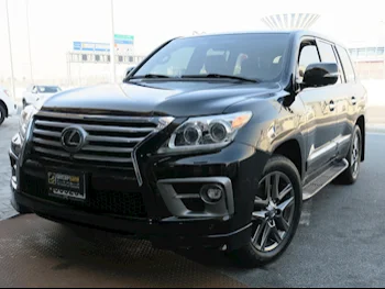 Lexus  LX  570  2015  Automatic  142,000 Km  8 Cylinder  Four Wheel Drive (4WD)  SUV  Black