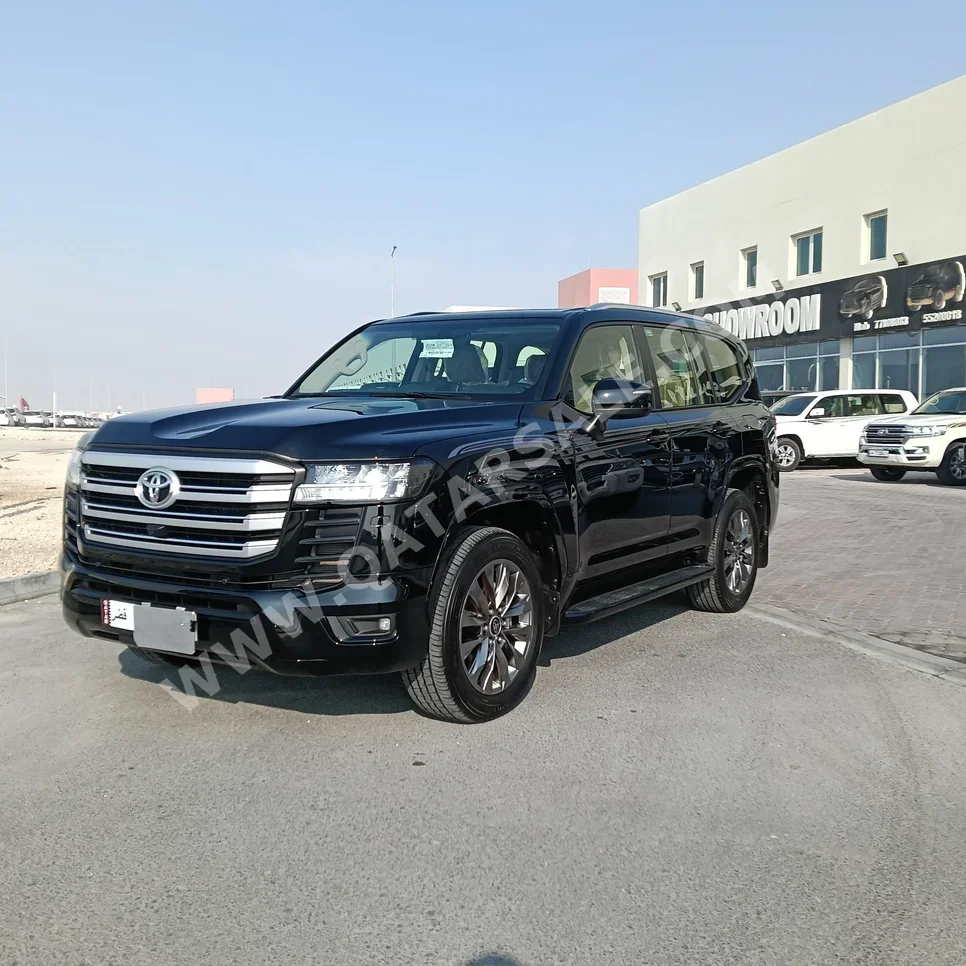 Toyota  Land Cruiser  GXR Twin Turbo  2022  Automatic  107,000 Km  6 Cylinder  Four Wheel Drive (4WD)  SUV  Black  With Warranty