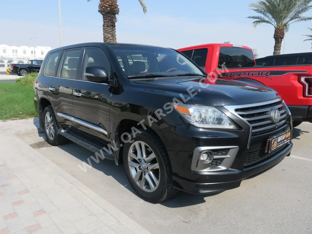 Lexus  LX  570  2015  Automatic  267,000 Km  8 Cylinder  Four Wheel Drive (4WD)  SUV  Black