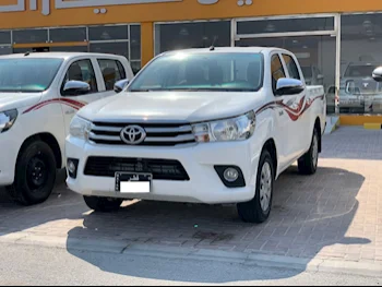 Toyota  Hilux  2020  Automatic  98,000 Km  4 Cylinder  Rear Wheel Drive (RWD)  Pick Up  White