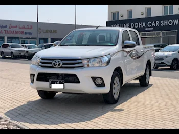 Toyota  Hilux  2019  Automatic  76,000 Km  4 Cylinder  Four Wheel Drive (4WD)  Pick Up  White