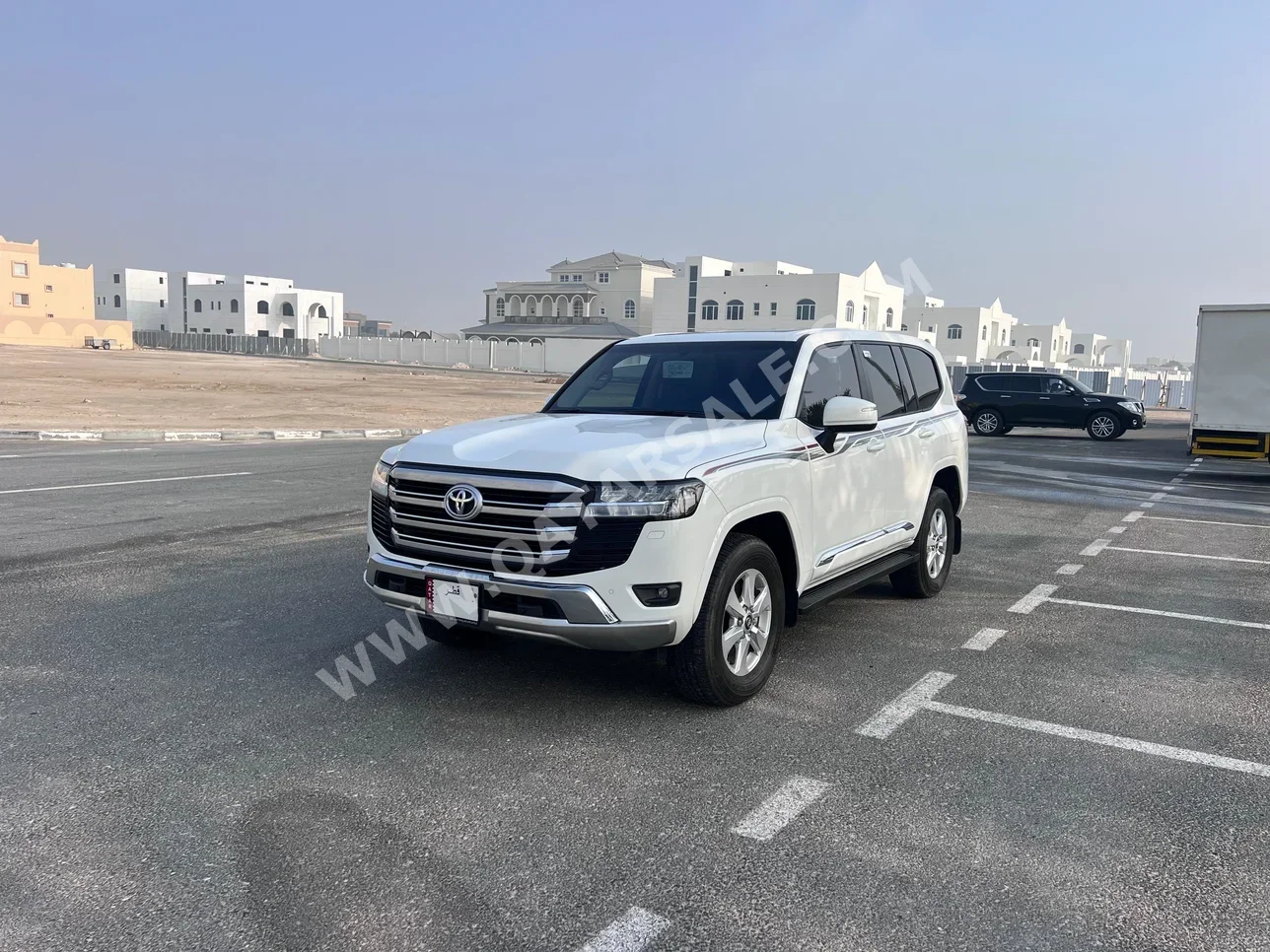 Toyota  Land Cruiser  GXR Twin Turbo  2024  Automatic  18,000 Km  6 Cylinder  Four Wheel Drive (4WD)  SUV  White  With Warranty