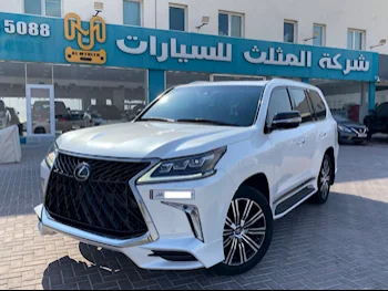 Lexus  LX  570 S  2019  Automatic  65,000 Km  8 Cylinder  Four Wheel Drive (4WD)  SUV  White