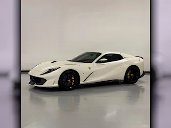 Ferrari  812  GTS  2021  Automatic  10,000 Km  12 Cylinder  Rear Wheel Drive (RWD)  Coupe / Sport  White  With Warranty