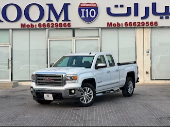 GMC  Sierra  SLT  2015  Automatic  131,000 Km  8 Cylinder  Four Wheel Drive (4WD)  Pick Up  White