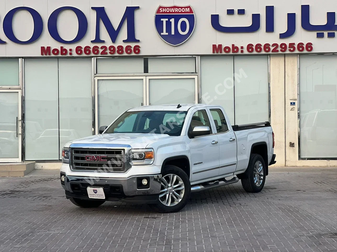 GMC  Sierra  SLT  2015  Automatic  131,000 Km  8 Cylinder  Four Wheel Drive (4WD)  Pick Up  White