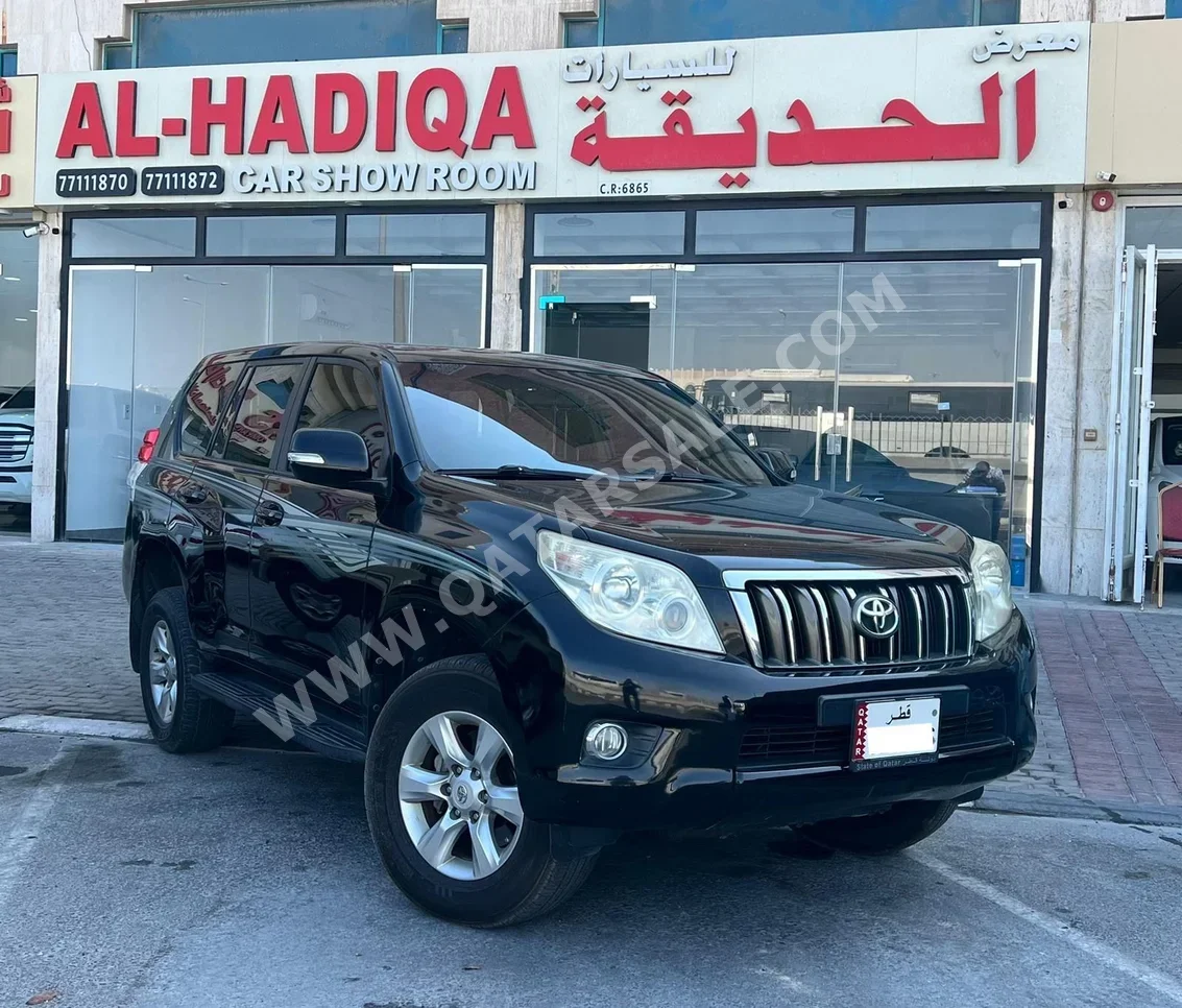 Toyota  Prado  2012  Automatic  300,000 Km  6 Cylinder  Four Wheel Drive (4WD)  SUV  Black