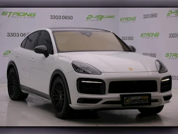 Porsche  Cayenne  GTS  2021  Automatic  86,000 Km  8 Cylinder  Four Wheel Drive (4WD)  SUV  White