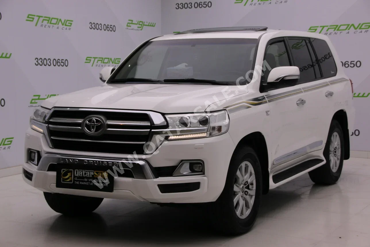  Toyota  Land Cruiser  GXR  2019  Automatic  168,000 Km  8 Cylinder  Four Wheel Drive (4WD)  SUV  White  With Warranty