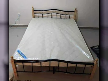 Beds - Queen  - Yellow  - Mattress Included