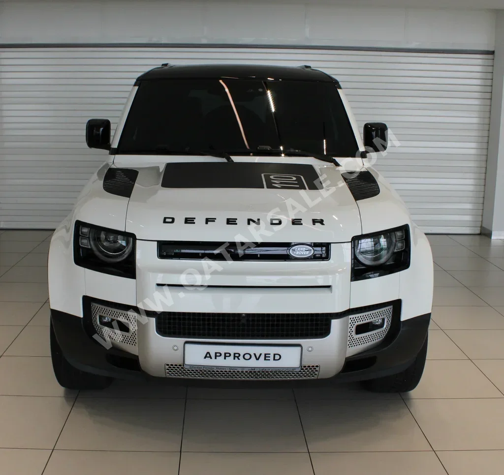 Land Rover  Defender  110 HSE  2023  Automatic  29,714 Km  6 Cylinder  Four Wheel Drive (4WD)  SUV  White  With Warranty