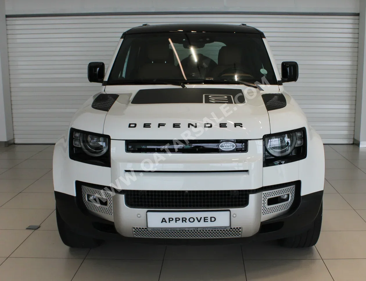 Land Rover  Defender  110 HSE  2023  Automatic  30,405 Km  4 Cylinder  Four Wheel Drive (4WD)  SUV  White  With Warranty