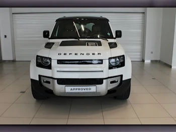 Land Rover  Defender  110 HSE  2023  Automatic  33,126 Km  6 Cylinder  Four Wheel Drive (4WD)  SUV  White  With Warranty