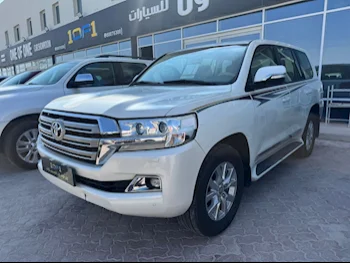 Toyota  Land Cruiser  GXR  2018  Automatic  209,000 Km  6 Cylinder  Four Wheel Drive (4WD)  SUV  White